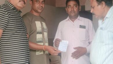 चंद्रशेखर नगर में बाबी आइसक्रीम दुकान में मिला गन्दगी, लगा 3000 जुर्माना