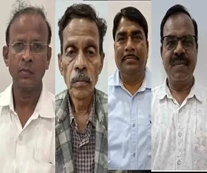 डीएमएफ घोटाले में 4 और अफसर गिरफ्तार डीएमएफ घोटाले में 4 और अफसर गिरफ्तार