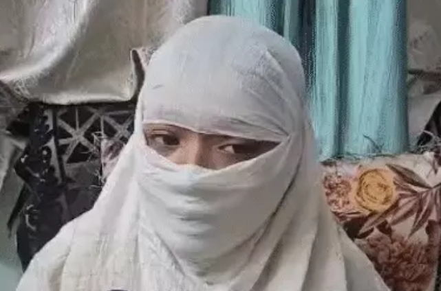 ब्रेकिंग : युवती की मर्जी के खिलाफ जाकर खिलाया गोमांस, धर्म परिवर्तन की कोशिश, नहीं मानी तो की पिटाई ब्रेकिंग : युवती की मर्जी के खिलाफ जाकर खिलाया गोमांस, धर्म परिवर्तन की कोशिश, नहीं मानी तो की पिटाई