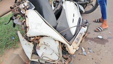 थाने से कुछ दुरी पर भिड़े दो पक्ष, लगा जाम