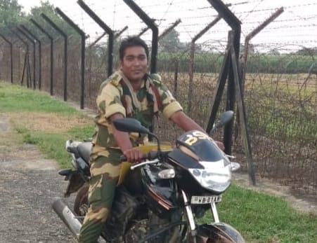 ऑपरेशन सिंदूर का हिस्सा रहे बीएसएफ जवान की सड़क हादसे में दर्दनाक मौत, पत्नी से मिलने जा रहा था ससुराल ऑपरेशन सिंदूर का हिस्सा रहे बीएसएफ जवान की सड़क हादसे में दर्दनाक मौत, पत्नी से मिलने जा रहा था ससुराल