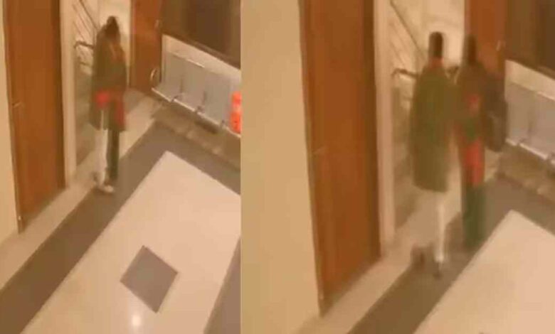 बीजेपी जिलाध्यक्ष का अश्लील वीडियो वायरल, सात दिनों के भीतर पार्टी ने नोटिस जारी कर माँगा जवाब बीजेपी जिलाध्यक्ष का अश्लील वीडियो वायरल, सात दिनों के भीतर पार्टी ने नोटिस जारी कर माँगा जवाब