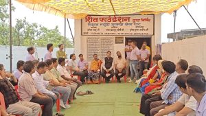 माता पिता की स्मृति में युवक ने दी मर्चुरी मशीन