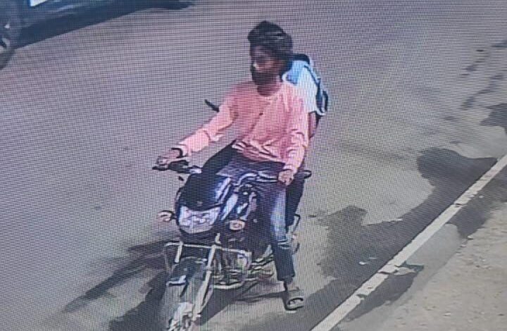 राजधानी में खुलेआम आई फ़ोन की लूट, आरोपियों के हौसले बुलंद राजधानी में खुलेआम आई फ़ोन की लूट, आरोपियों के हौसले बुलंद