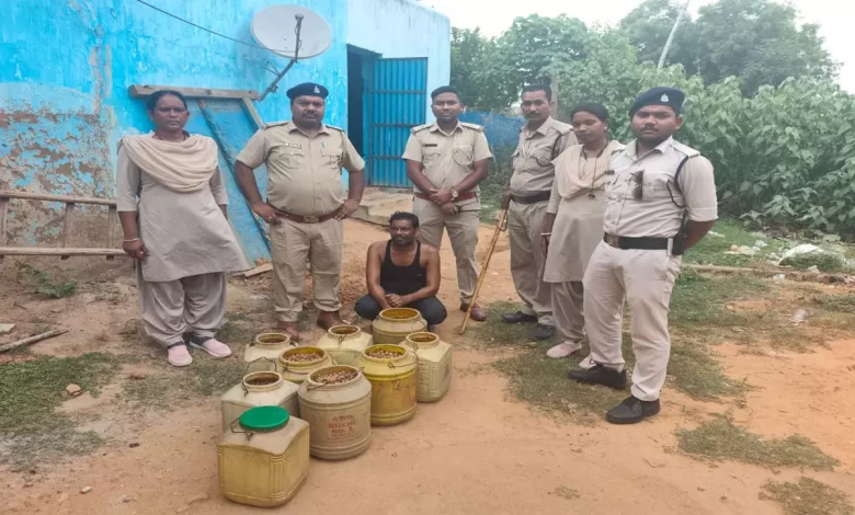 अवैध शराब पर कार्यवाई करने गई टीम से भाजपा पार्षद और कार्यकर्ताओं ने की धमकी मुक्की अवैध शराब पर कार्यवाई करने गई टीम से भाजपा पार्षद और कार्यकर्ताओं ने की धमकी मुक्की