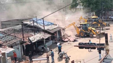 भूपेंद्र क्लब की जमीन से कब्ज़ा हटाने 23 दुकानों को किया जमींदोज