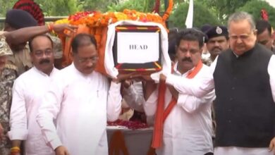 शहीद ASP आकाश को सीएम सहित अन्य नेताओं ने दी अंतिम विदाई