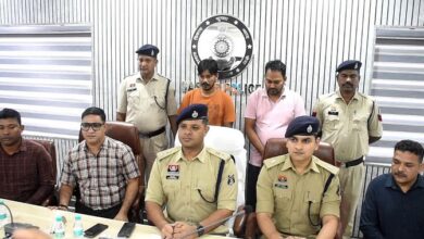 बीमा रिन्युअल के नाम पर रिटायर्ड बैंक अधिकारी से ठगी