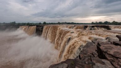 झरनों के पास सेल्फी लेने पर हो सकती है कार्यवाई जाने क्यों …