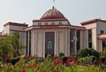 दत्तक पिता को मृत बेटी की संपत्ति पर हक नहीं: हाईकोर्ट