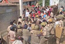 भारी विरोध के बीच निगम का अतिक्रमण हटाओ अभियान, वित्त मंत्री के घर के सामने किया प्रदर्शन