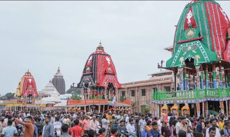 जगतपति रथ पर सवार होकर जाएंगे अपने मौसी के घर जगतपति रथ पर सवार होकर जाएंगे अपने मौसी के घर