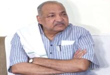 खाद संकट के लिए सरकार जिम्मेदार: रविंद्र चौबे