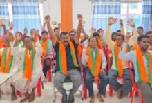 नीलकंठ टेकाम ने 40 कांग्रेस नेताओं को दिलाई बीजेपी की सदस्यता