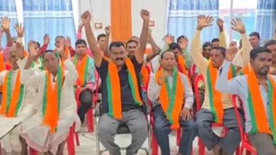 नीलकंठ टेकाम ने 40 कांग्रेस नेताओं को दिलाई बीजेपी की सदस्यता