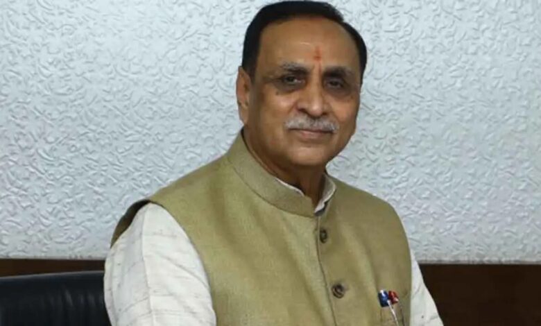 विमान हादसे में गुजरात के पूर्व मुख्यमंत्री विजय रूपाणी का निधन विमान हादसे में गुजरात के पूर्व मुख्यमंत्री विजय रूपाणी का निधन