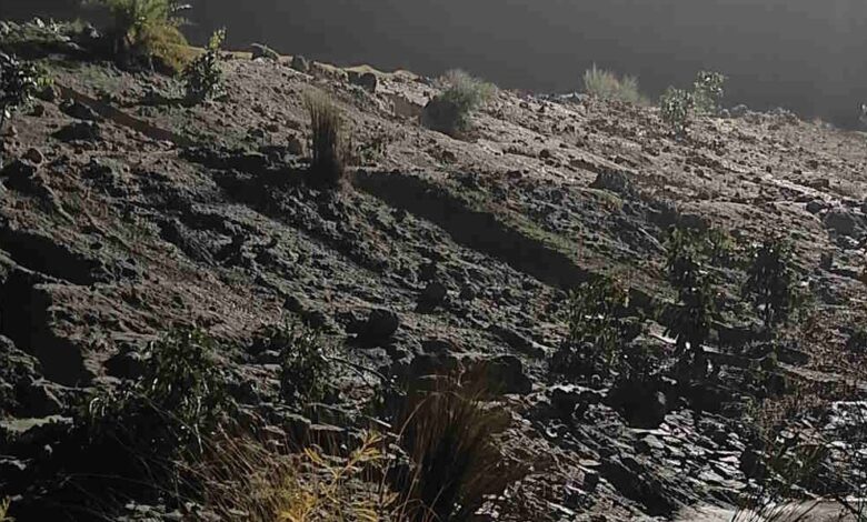 तेज बारिश की वजह से टूटा CSEB का राखड़ बांध, राखड़ घुसने पर ग्रामीणों में आक्रोश तेज बारिश की वजह से टूटा CSEB का राखड़ बांध, राखड़ घुसने पर ग्रामीणों में आक्रोश