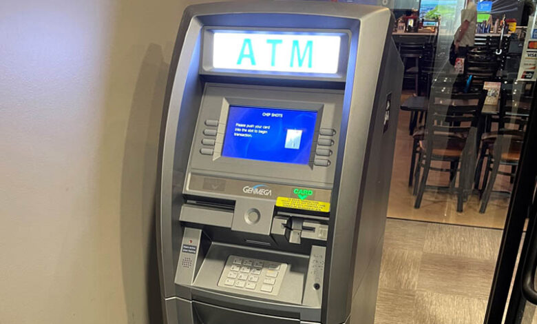 दो दिनों तक खाते से कटते रहे पैसे लेकिन ATM से नहीं निकले दो दिनों तक खाते से कटते रहे पैसे लेकिन ATM से नहीं निकले