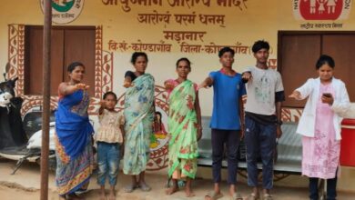 विश्व रक्तदाता दिवस के अवसर पर आरोग्य मेलों में लोगों ने ली रक्तदान की शपथ