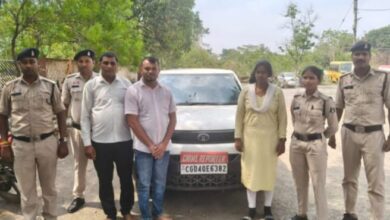 ‘क्राइम रिपोर्टर’ बनकर ईंट भट्ठा संचालकों से वसूली, एक युवती समेत तीन गिरफ्तार ‘क्राइम रिपोर्टर’ बनकर ईंट भट्ठा संचालकों से वसूली, एक युवती समेत तीन गिरफ्तार