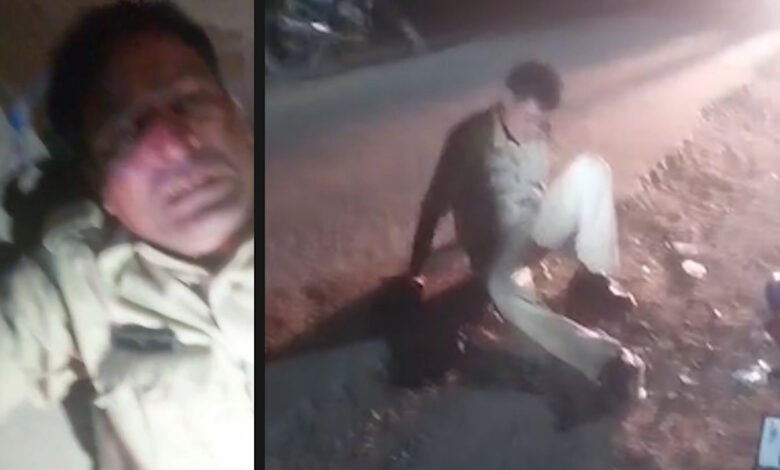 शराब के नशे में धुत्त आरक्षक ने किया खाकी वर्दी को शर्मसार! शराब के नशे में धुत्त आरक्षक ने किया खाकी वर्दी को शर्मसार!