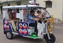 राजधानी की ट्रैफिक व्यवस्था दुरुस्त करने कलेक्टर-SSP ने EV पेट्रोलिंग वाहन को दिखाई हरी झंडी