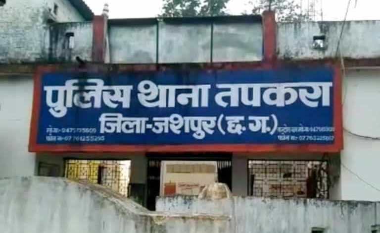 शराबी पति ने पत्नी और दो बच्चियों की हत्या कर नदी में दफनाया शव शराबी पति ने पत्नी और दो बच्चियों की हत्या कर नदी में दफनाया शव