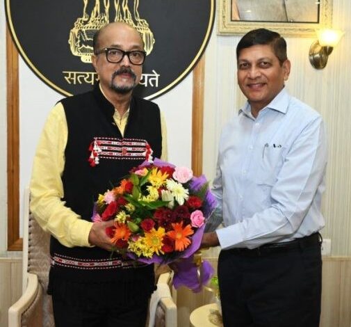 मुख्य सचिव अमिताभ जैन हुए सेवानिवृत्त, राज्यपाल डेका ने किया सम्मानित मुख्य सचिव अमिताभ जैन हुए सेवानिवृत्त, राज्यपाल डेका ने किया सम्मानित