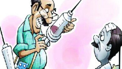 झोलाछाप डॉक्टरों पर स्वास्थ्य विभाग ने की कार्रवाई, दो अवैध क्लीनिक सील
