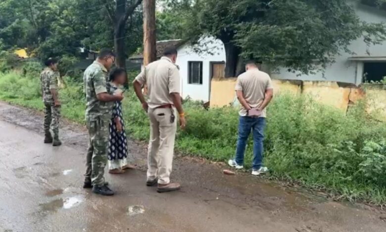 पुराने प्रेमी ने की युवक की हत्या, पढ़े पूरी खबर पुराने प्रेमी ने की युवक की हत्या, पढ़े पूरी खबर