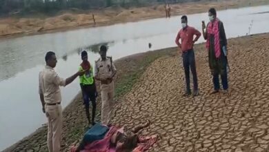 рдорд╣рд┐рд▓рд╛ рдХрд╛ рд╢рд╡ рдирджреА рдореЗрдВ рдорд┐рд▓рд╛, рдЬрд╛рдВрдЪ рдореЗрдВ рдЬреБрдЯреА рдкреБрд▓рд┐рд╕ рдорд╣рд┐рд▓рд╛ рдХрд╛ рд╢рд╡ рдирджреА рдореЗрдВ рдорд┐рд▓рд╛, рдЬрд╛рдВрдЪ рдореЗрдВ рдЬреБрдЯреА рдкреБрд▓рд┐рд╕