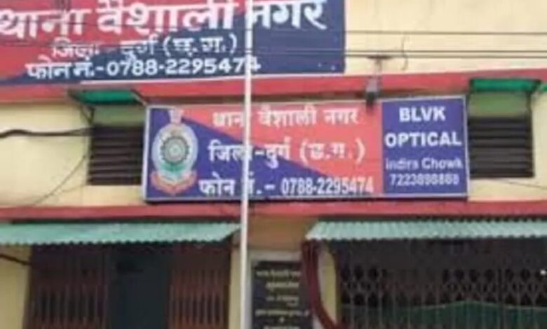 फर्जी शेयर कंपनी में पैसे लगवा कर कारोबारी से ठगे सवा करोड़ फर्जी शेयर कंपनी में पैसे लगवा कर कारोबारी से ठगे सवा करोड़
