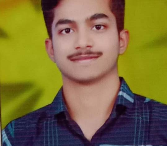 नीट की परीक्षा पास करने से किसान परिवार में हर्ष, बेटा बनेगा डॉक्टर नीट की परीक्षा पास करने से किसान परिवार में हर्ष, बेटा बनेगा डॉक्टर