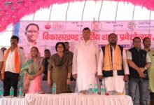 शाला प्रवेशोत्सव कार्यक्रम बीच में छोड़कर लौटे विधायक, पढ़े पूरी खबर