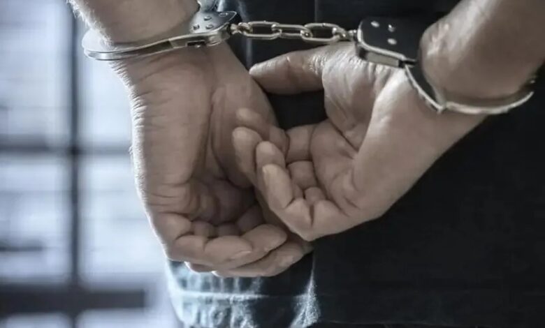 50 हजार रुपए रिश्वत लेते लिपिक को ACB की टीम ने किया गिरफ्तार 50 हजार रुपए रिश्वत लेते लिपिक को ACB की टीम ने किया गिरफ्तार