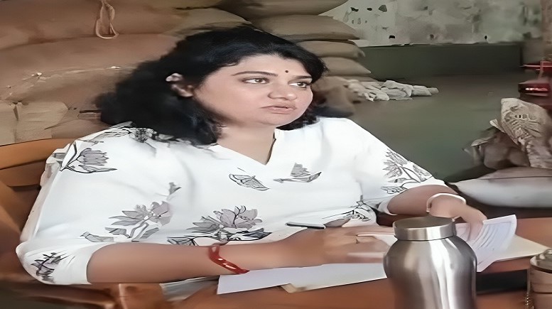 अवैध गुटखा फैक्ट्री में खाद्य विभाग की आधी-अधूरी कार्रवाई, ऋचा शर्मा को नोटिस अवैध गुटखा फैक्ट्री में खाद्य विभाग की आधी-अधूरी कार्रवाई, ऋचा शर्मा को नोटिस
