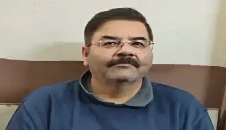 शराब घोटाले में विजय भाटिया की पुलिस रिमांड 12 जून तक शराब घोटाले में विजय भाटिया की पुलिस रिमांड 12 जून तक