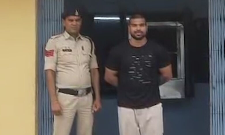 शादी का झांसा देकर युवती का शारीरिक शोषण, जिम ट्रेनर गिरफ्तार शादी का झांसा देकर युवती का शारीरिक शोषण, जिम ट्रेनर गिरफ्तार