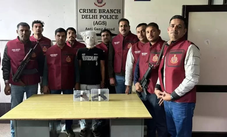 पुलिस ने बदमाशों को मारी गोली, गैंग के शूटर को किया ढेर पुलिस ने बदमाशों को मारी गोली, गैंग के शूटर को किया ढेर