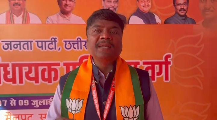शेर के दहाड़ने से सियार भागते है,सियारो के चिल्लाने से शेर नहीं भागते: केदार कश्यप शेर के दहाड़ने से सियार भागते है,सियारो के चिल्लाने से शेर नहीं भागते: केदार कश्यप