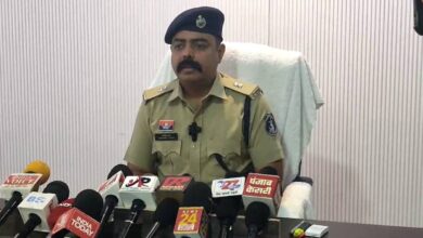 सड़क पर बर्थडे और तलवार से केक काटना पड़ा महंगा