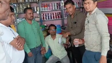 बीएमओ कार्यालय का लेखापाल रिश्वत लेते गिरफ्तार