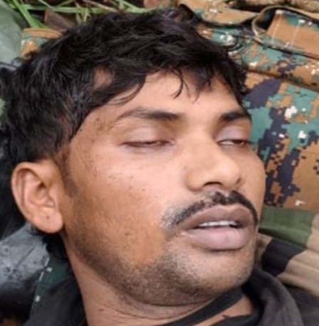 नक्सलियों का डिप्टी कमांडर ढेर नक्सलियों का डिप्टी कमांडर ढेर