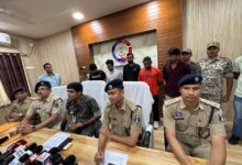 अंतर्राज्यीय गिरोह के पांच ठग गिरफ्तार, 11 राज्यों में दिया ठगी को अंजाम