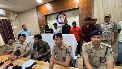 अंतर्राज्यीय गिरोह के पांच ठग गिरफ्तार, 11 राज्यों में दिया ठगी को अंजाम