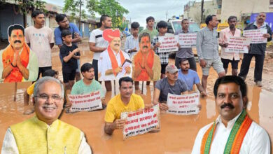 सड़क की लड़ाई सोशल मीडिया पर आई, पूर्व सीएम और डिप्टी सीएम शर्मा में ठनी रार सड़क की लड़ाई सोशल मीडिया पर आई, पूर्व सीएम और डिप्टी सीएम शर्मा में ठनी रार