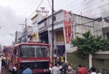 इलेक्ट्रॉनिक्स दुकान में आग से लाखों का सामान खाक