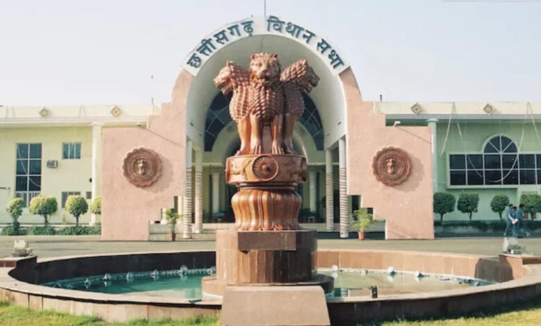 अवैध रेत खनन मामले में विपक्ष ने किया बहिर्गमन अवैध रेत खनन मामले में विपक्ष ने किया बहिर्गमन