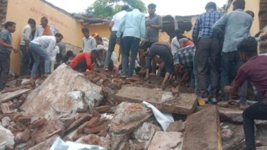 भारी बारिश से स्कूल की छत गिरी, 4 छात्रों की मौत, 17 घायल