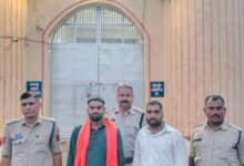 गौरक्षा के नाम पर मारपीट, गाली गलौज करने वाले दो युवक गिरफ्तार, बाकी की तलाश जारी